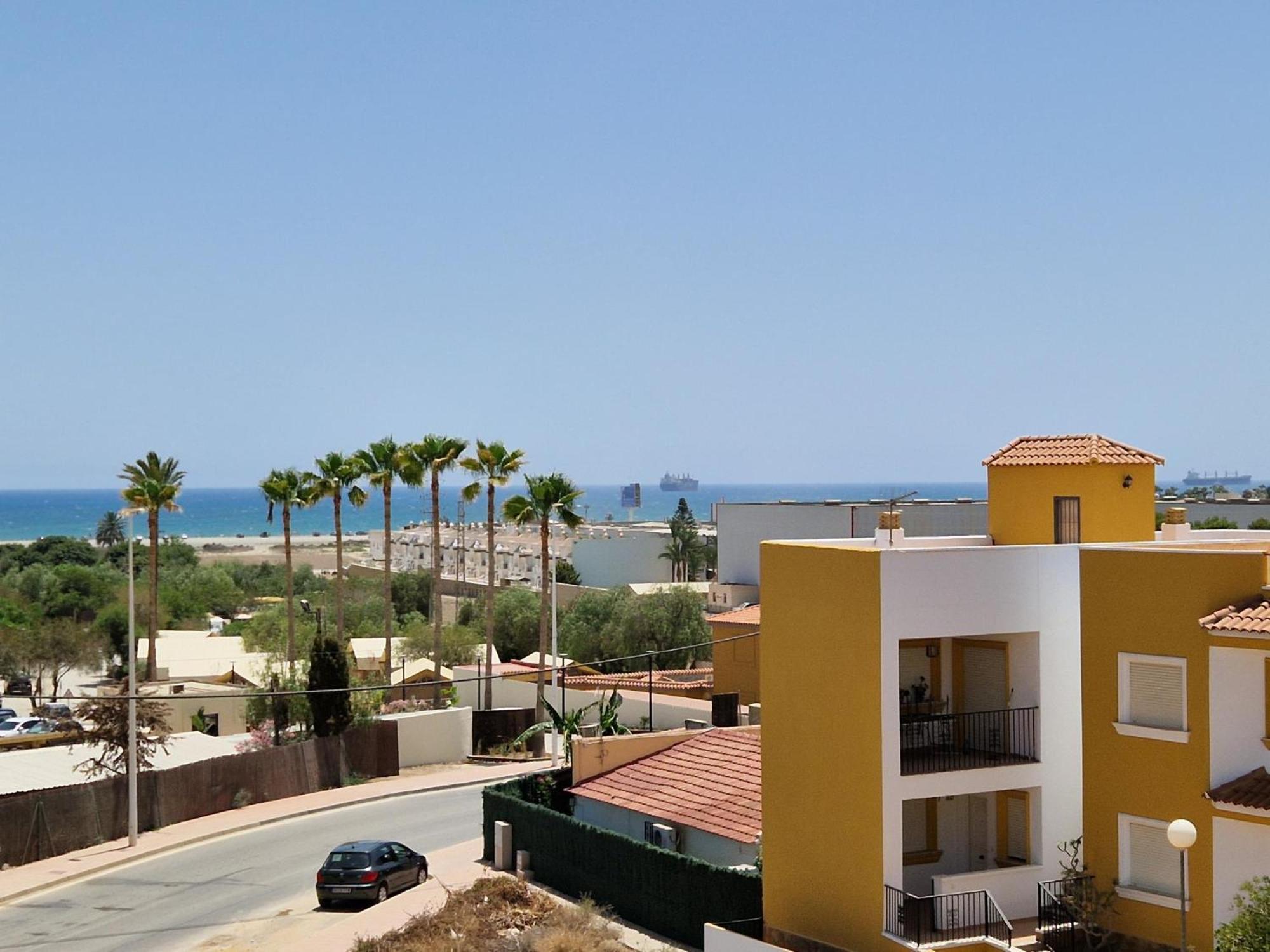 Апартаменты Sea View Куэвас-дель-Альмансора Экстерьер фото